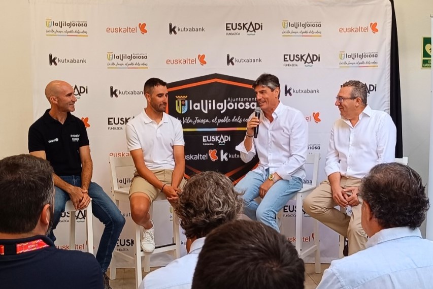 Presentación nuevo equipo ciclocross Felipe Orts Fundación Euskadi Villajoyosa Marcos Zaragoza