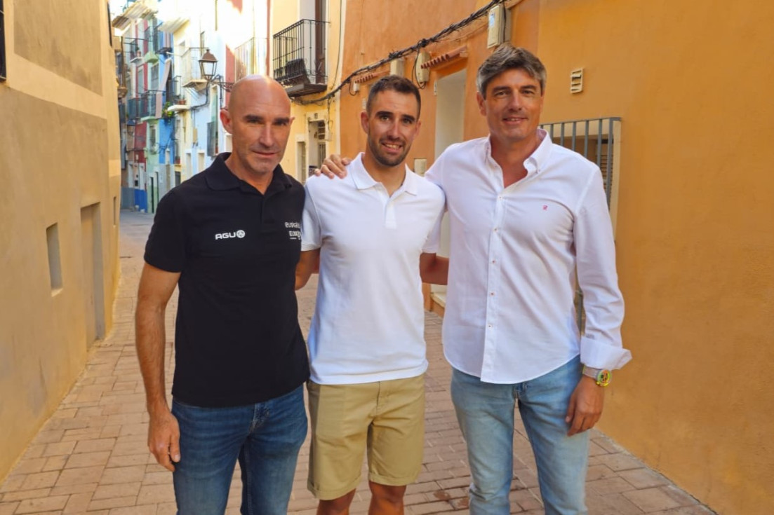 Presentación nuevo equipo ciclocross Felipe Orts Fundación Euskadi Villajoyosa Iñaki Isasi Marcos Zaragoza