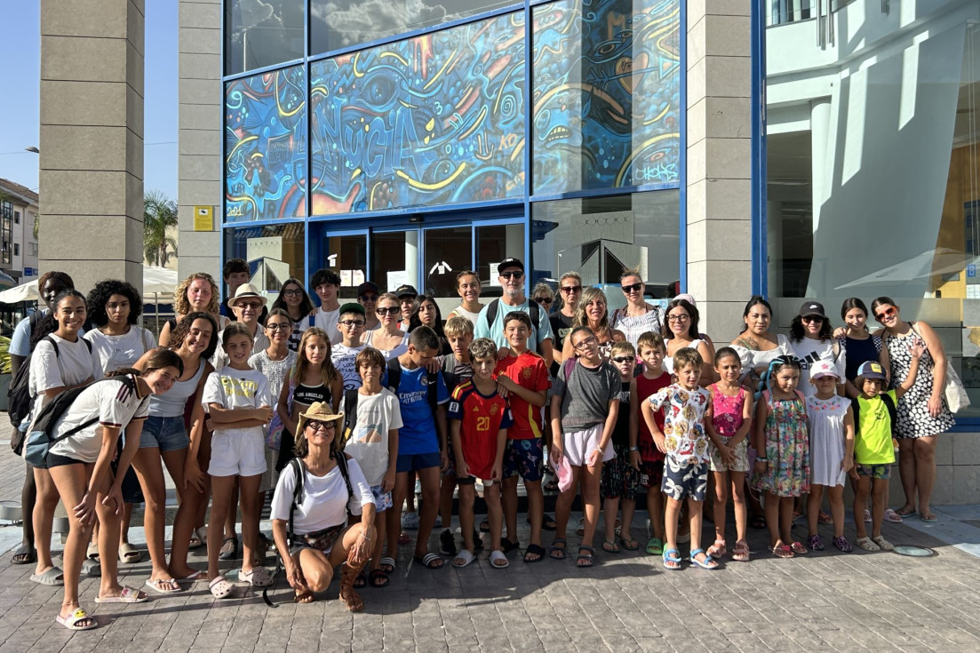 La Nucía conmemora el Día Internacional de la Juventud con una excursión a Aqualandia