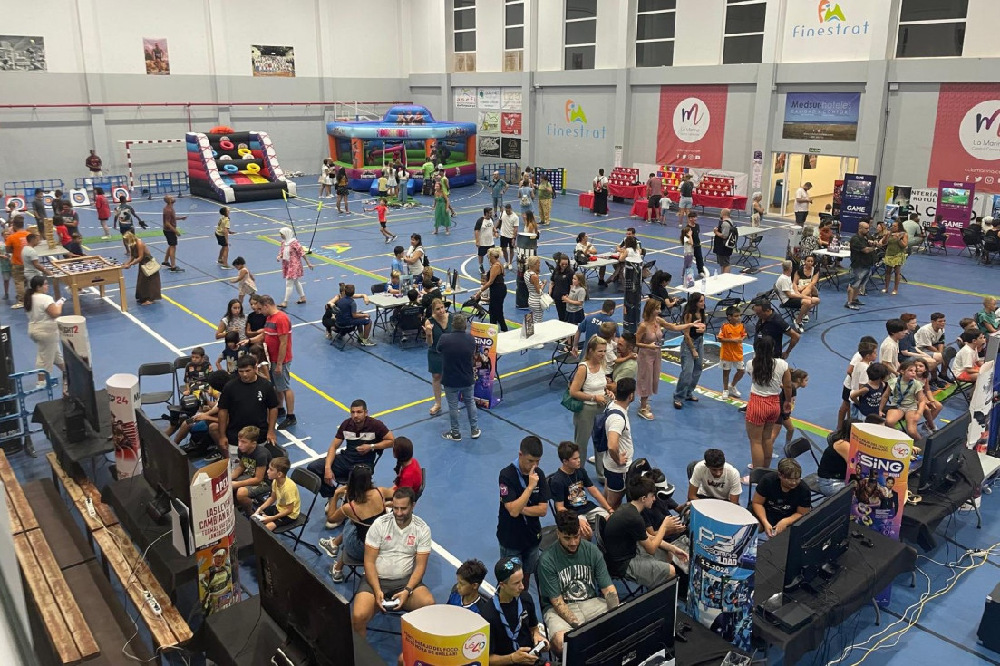 Finestrat reúne videojuegos, recreativas y ocio clásico en su nueva Gamer Fest