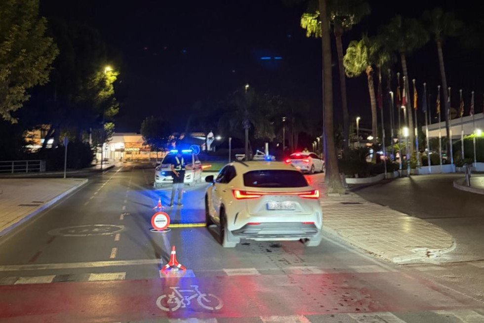 La Policía Local de l’Alfàs refuerza los controles de tráfico coordinados con los municipios de la comarca