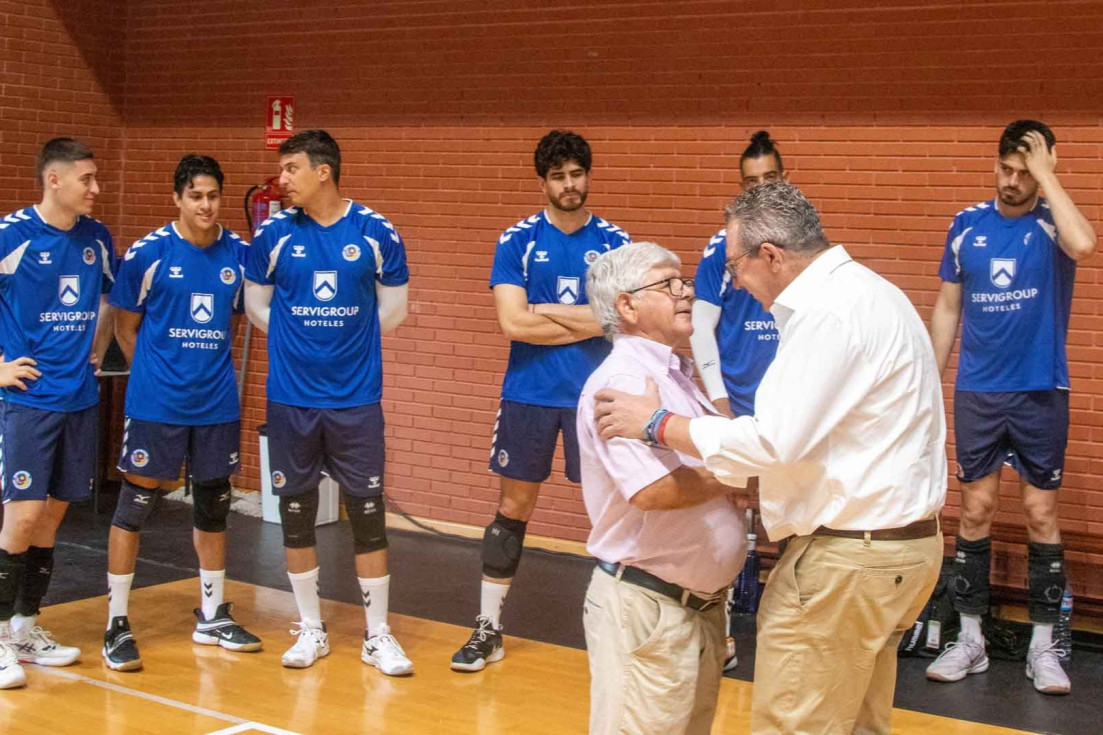 visita toni pérez servigroup playas benidorm