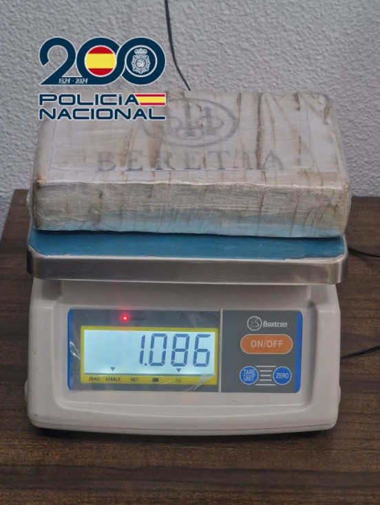 La Policía Nacional interviene más de un kilo de cocaína en Benidorm y detiene a cuatro personas