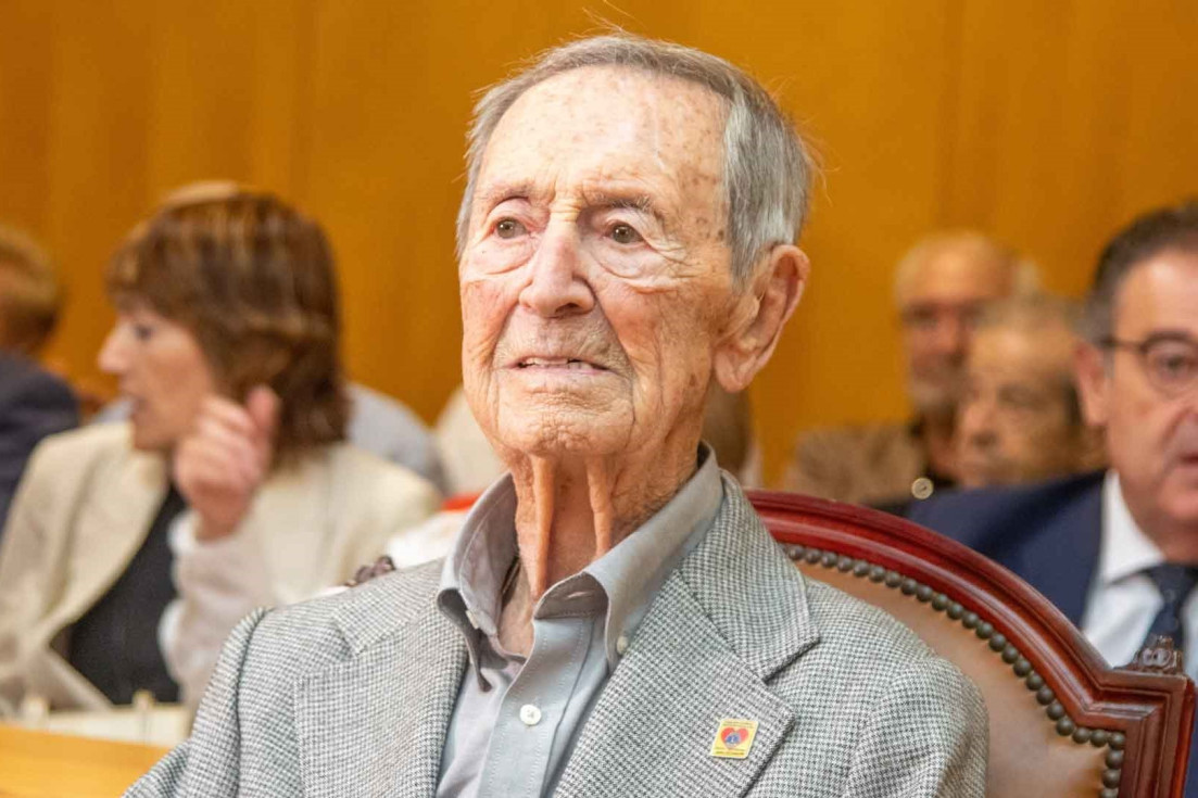 vecino ejemplar benidorm 2025 josé luis sarrió