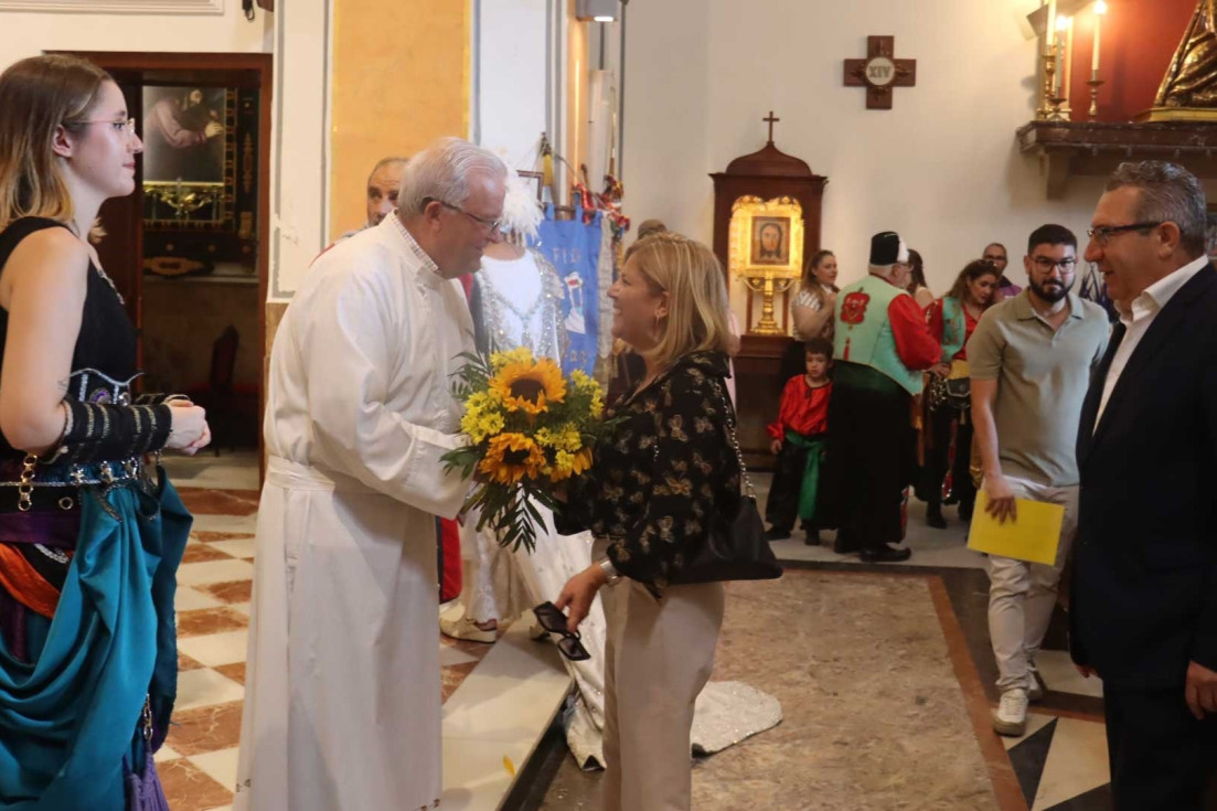 ofrenda moros y cristianos benidorm
