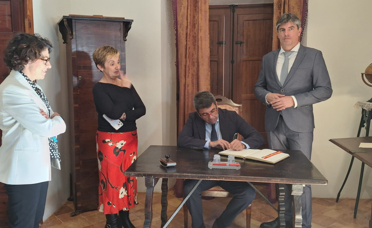 Firma convenio Generalitat Villajoyosa Marcos Zaragoza Carlos Mazón Marian Cano