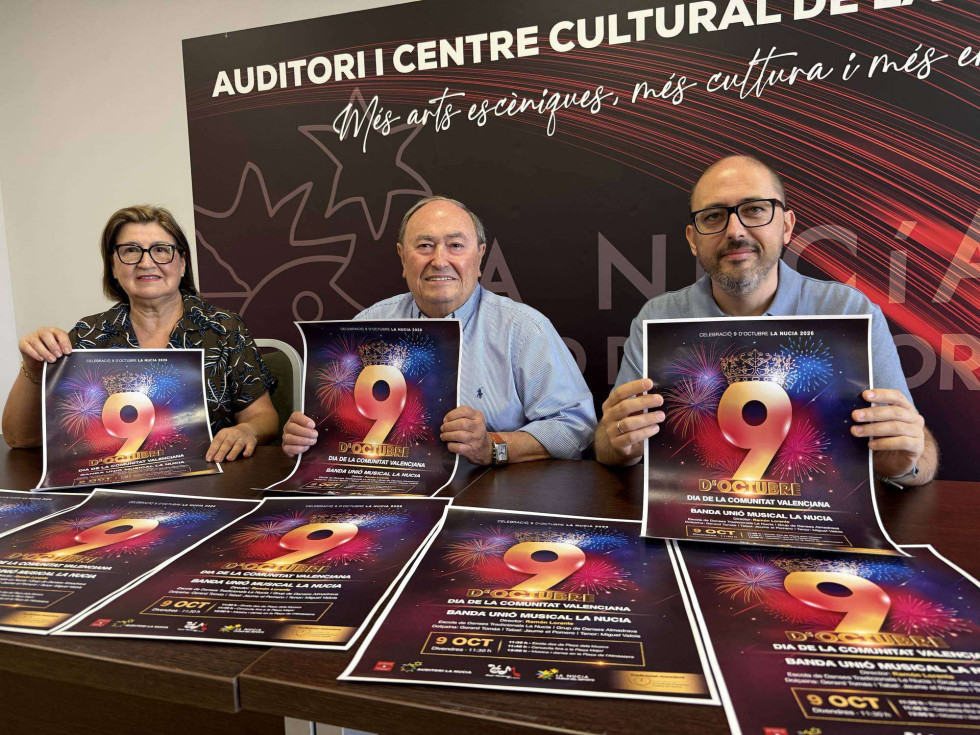 Ram&oacute;n Lorente, Lina Cano y Pedro Lloret durante la presentaci&oacute;n de los actos del 9 d&rsquo;Octubre de La Nuc&iacute;a.