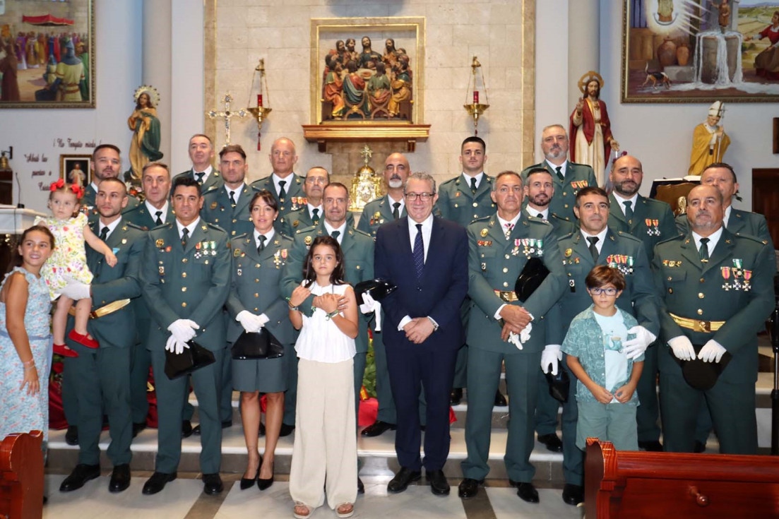 Benidorm acompaña a la Guardia Civil en la celebración de la Virgen del Pilar