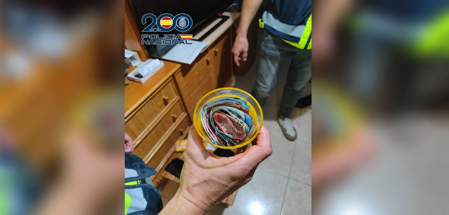 Dinero intervenido por la Polic&iacute;a Nacional durante la operaci&oacute;n antidroga en Benidorm.
