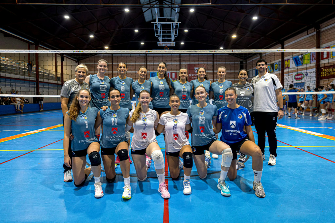 Plantilla del Servigroup Playas de Benidorm femenino para la temporada 2026/2027.