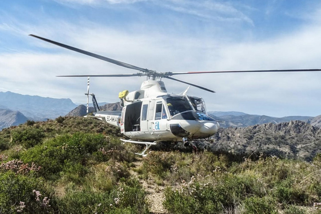 helicóptero alpha 1 bomberos alicante puig campana