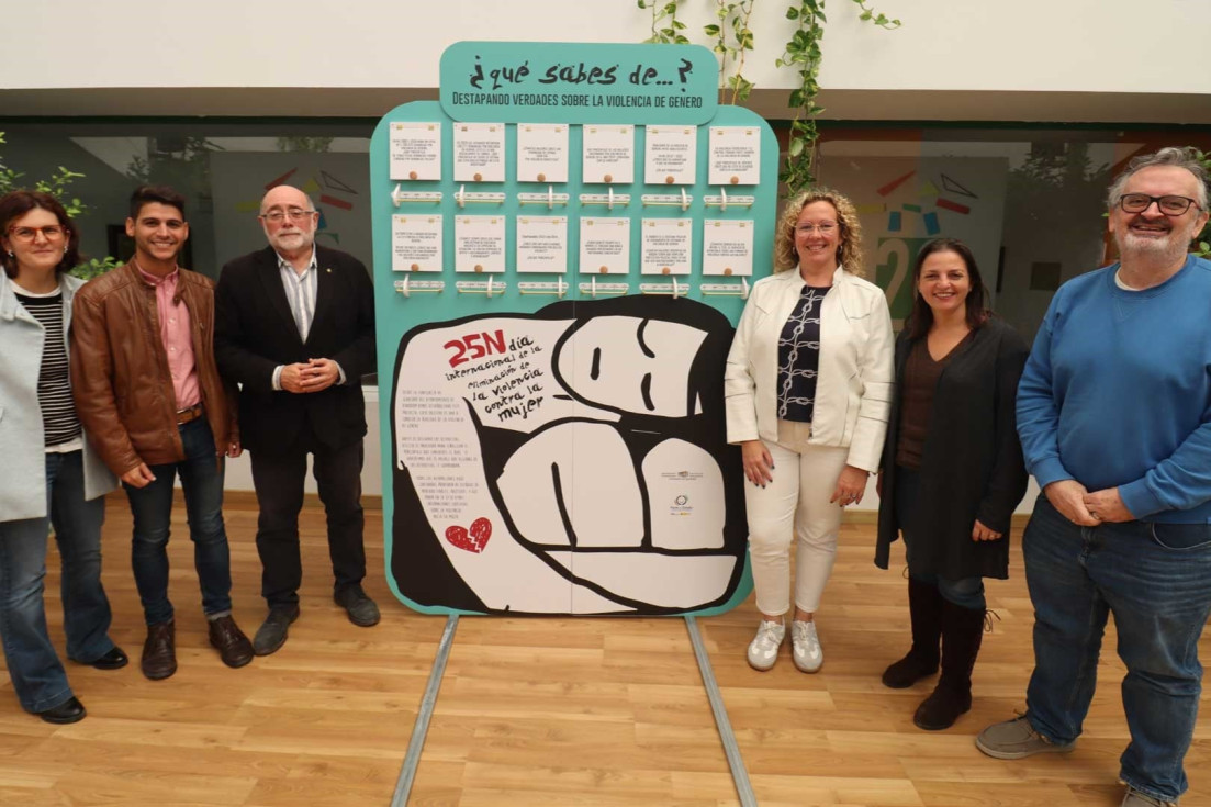 paneles interactivos 25-N benidorm