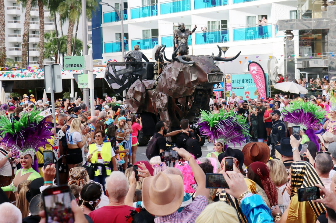 fancy dress party benidorm