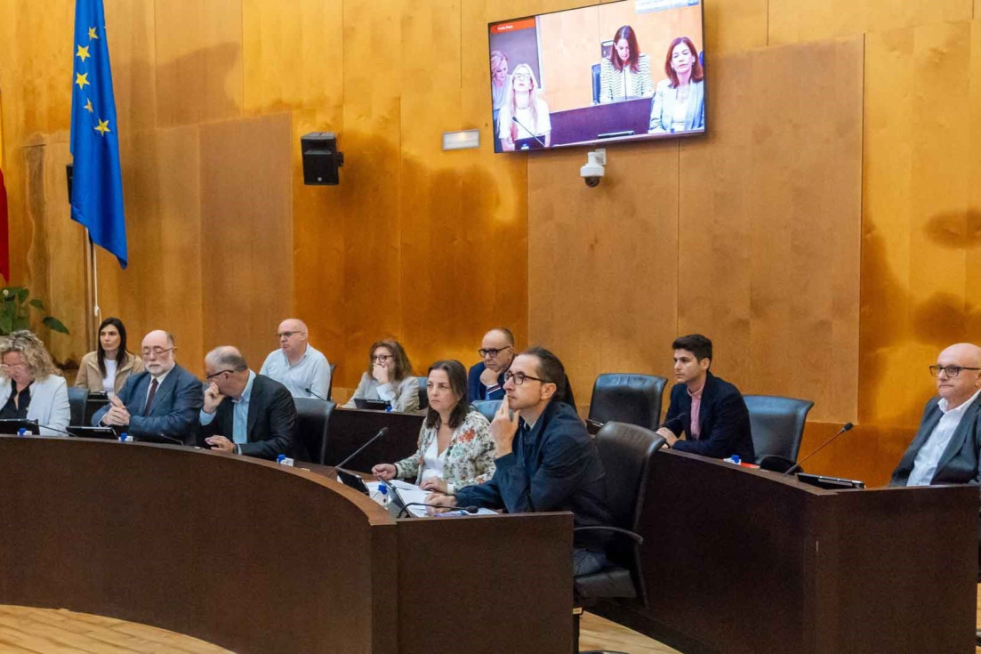 pleno extraordinario noviembre gobierno local oposición