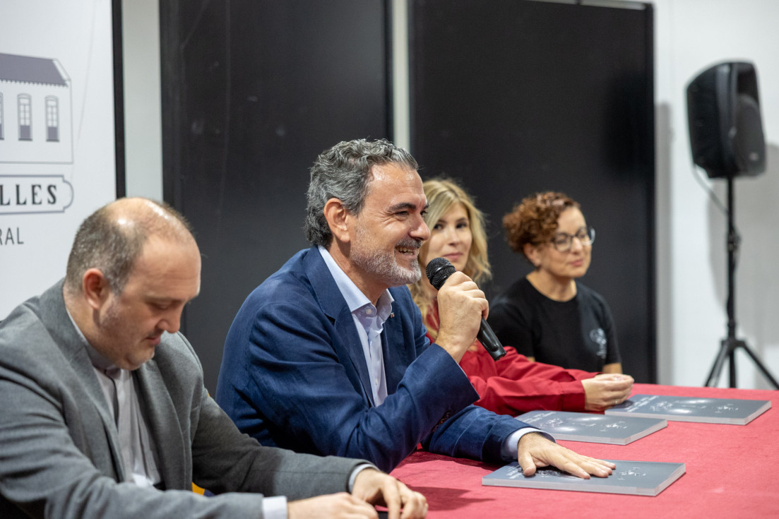 vicente arques presentación libro fiestas jubileo l'alfàs
