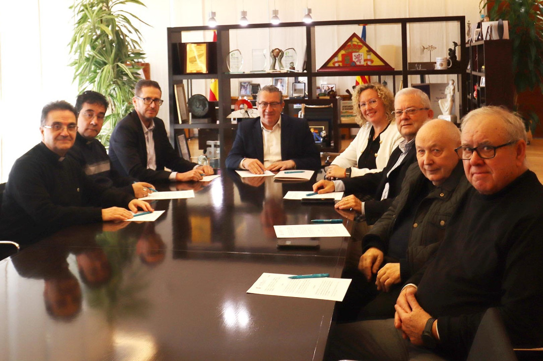 convenios cáritas navidad benidorm