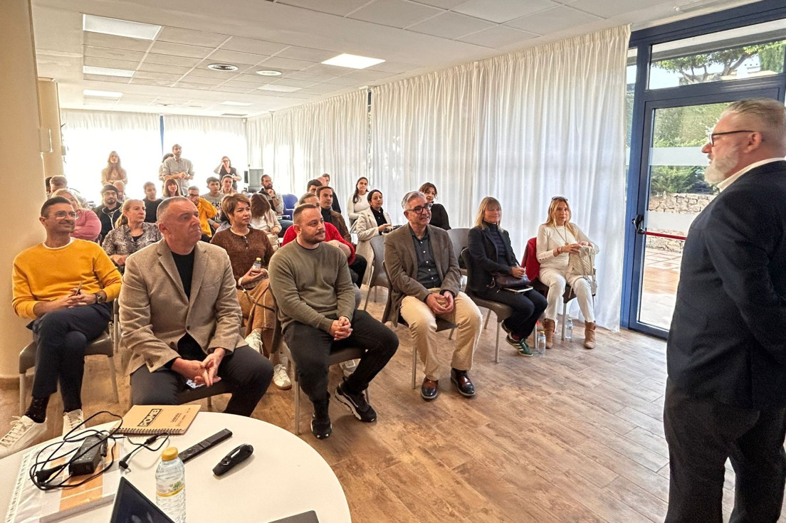 Altea impulsa la innovación con la jornada “Sommos Connecta” dedicada a la inteligencia artificial